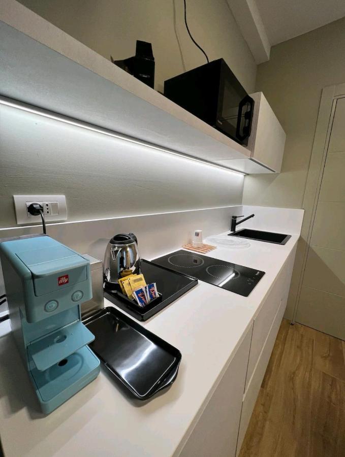 A&G Suites Parma Bagian luar foto