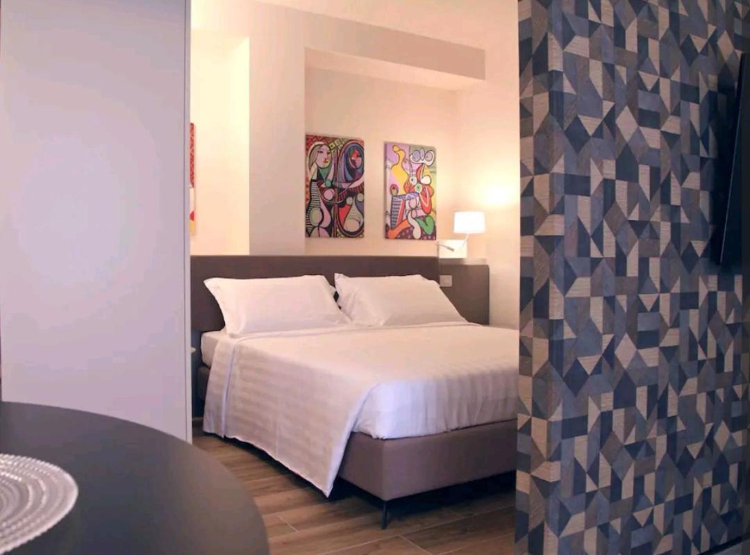A&G Suites Parma Bagian luar foto