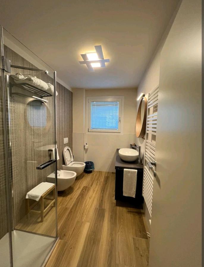 A&G Suites Parma Bagian luar foto